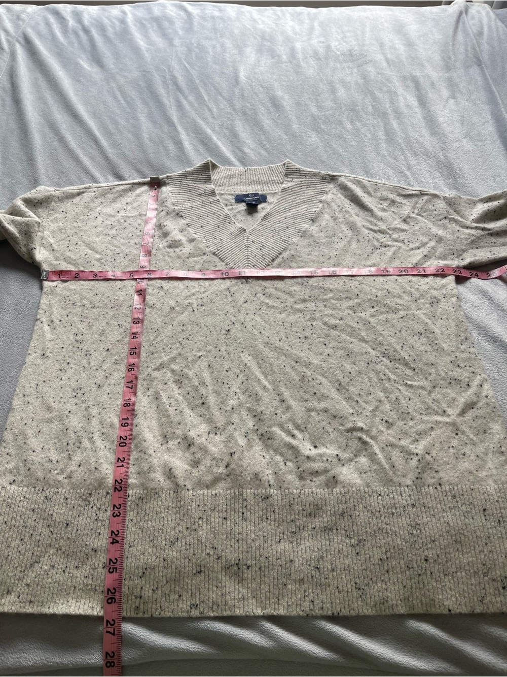 Land’s End women 100% cashmere heathered cream speckled v neck sweater, S 6-8 - Picture 7 of 11